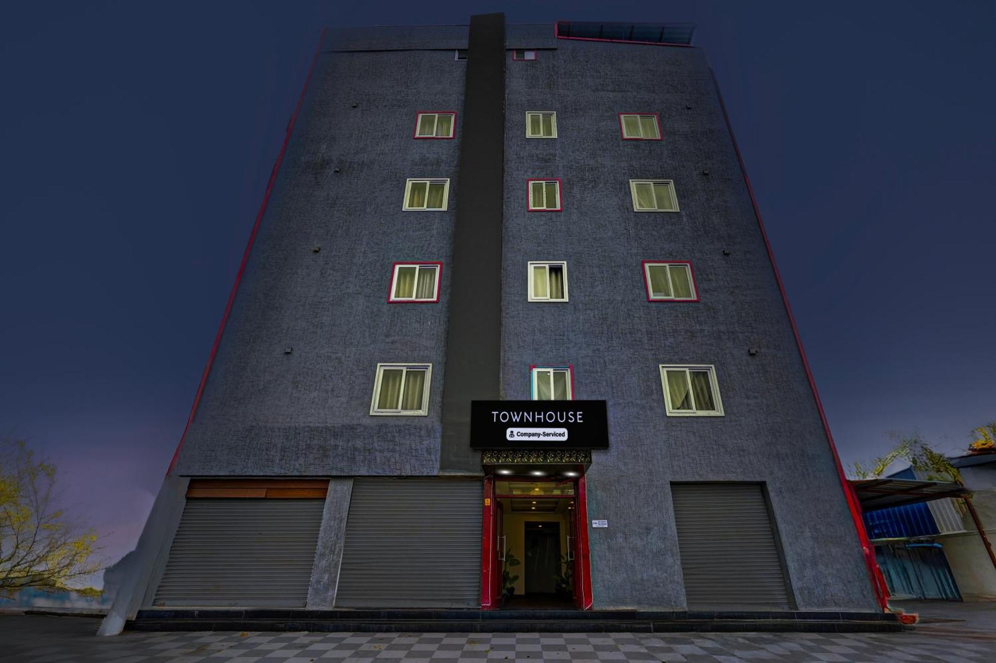 Super Townhouse Tirupati Hotel Exterior photo